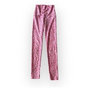 NEW Emily Hsu Designs Pink Cheetah Print Sneaker Length Leggings